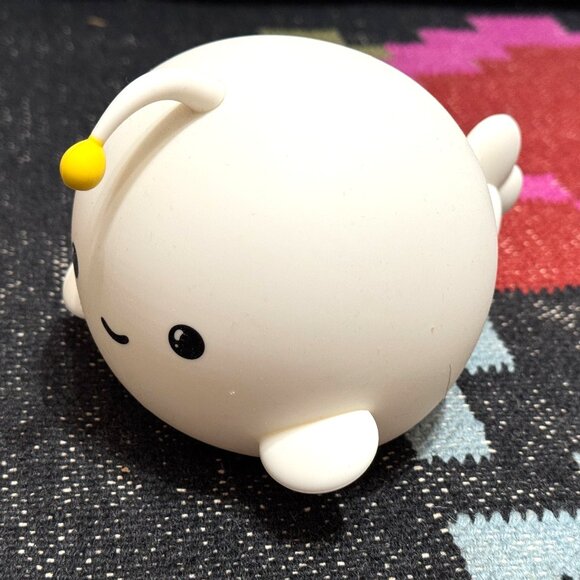 Night Light Squish Color-Changing Silicone Light, White Bubble Fish - Picture 4 of 16